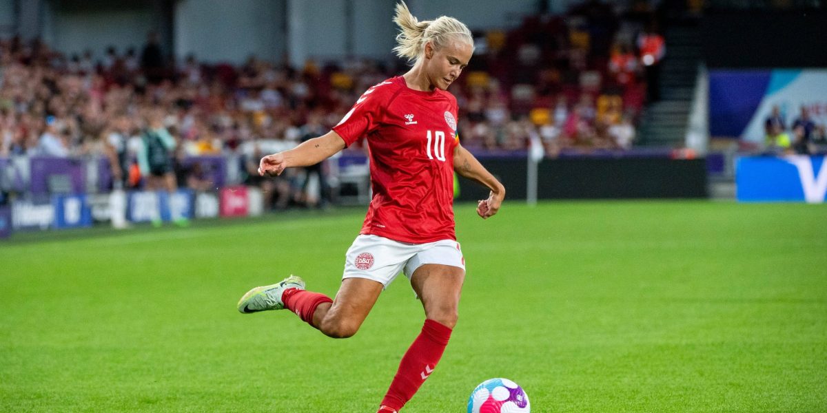Danmarks kvindelandshold ubesejret i Nations League med ni point fra tre kampe.